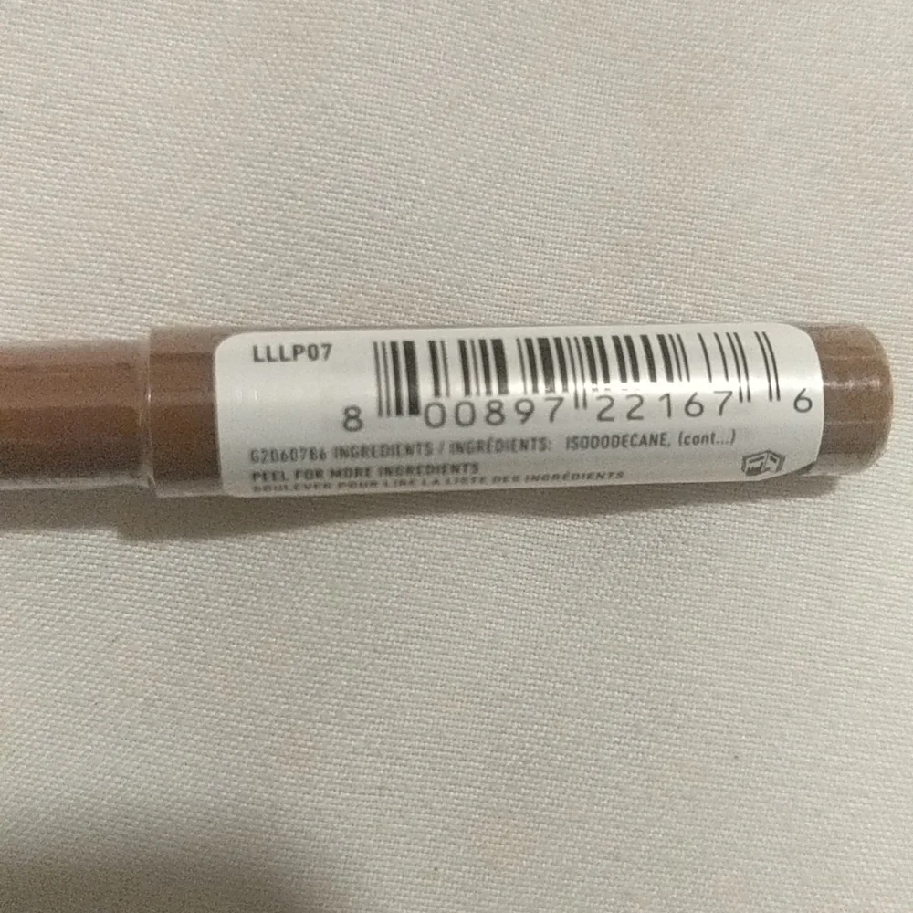 NWT tan lip lliner